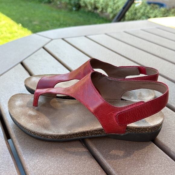 Dansko Reece Red Leather Sandals EU 37 - Picture 3 of 5